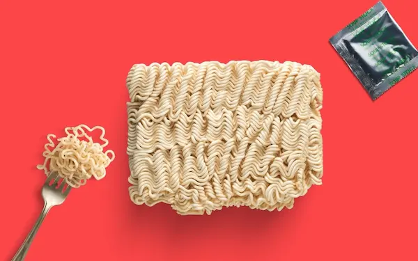 Vermelha Macarrao Instantaneo Enquete Instagram Post